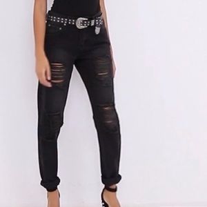 PRETTY LITTLE THING BLACK EXTREME RIPPED UP MOM JEANS